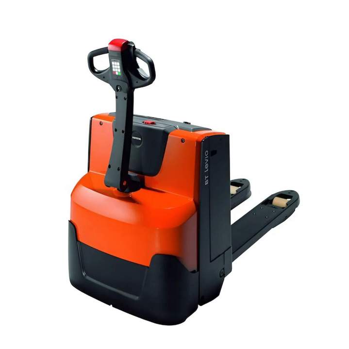 Electric pallet truck and stacker hire Paris and surrounding areas